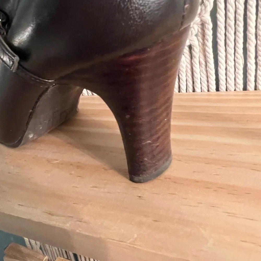 Dark brown leather boots size 6.5 - Picture 10 of 10